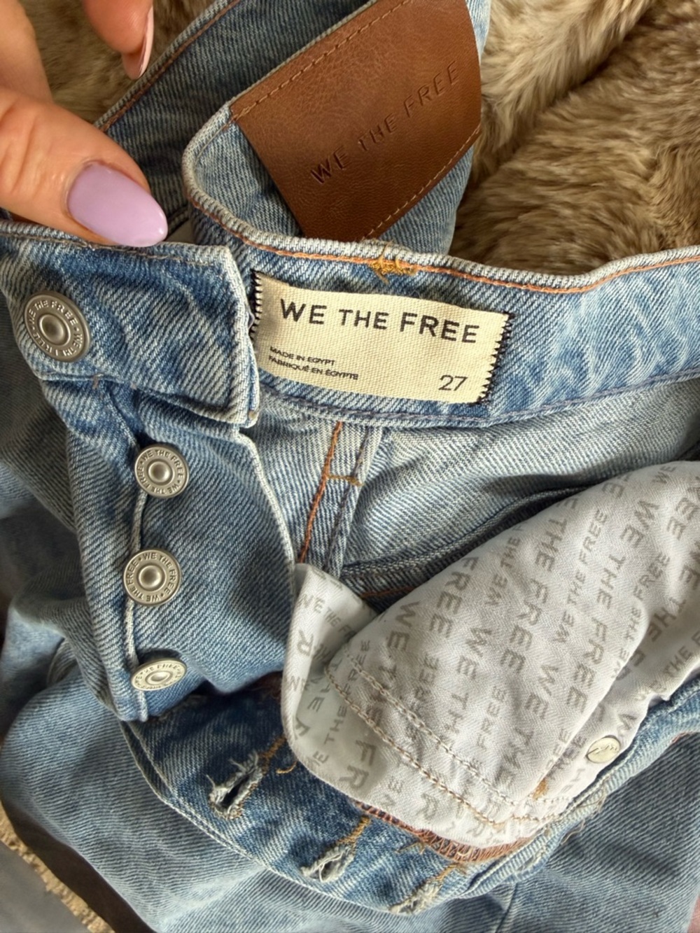 FREE PEOPLE cut off Jean shorts, Bermuda shorts - Picture 6 of 9